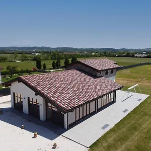 https://villa-marina.it-lombardy.com